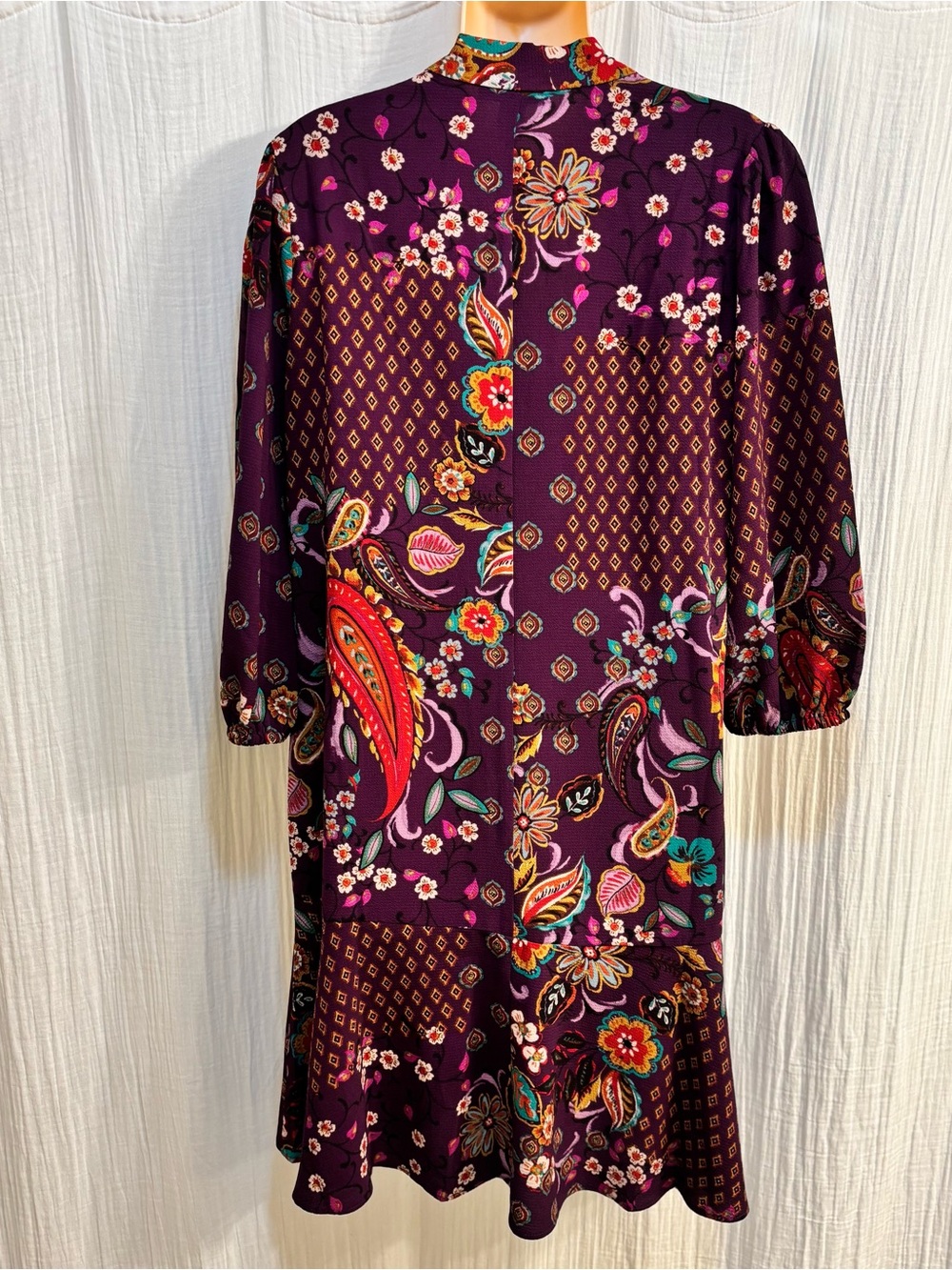 60s Throwback London Times Women's Tie Neck Bishop Sleeve Flounce Hem Dress. 8 - Picture 4 of 7